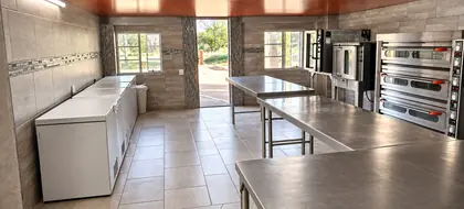 Kitchen photo 1